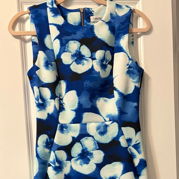 Calvin Klein Cocktail Dress Blue Floral - Picture 1 of 6